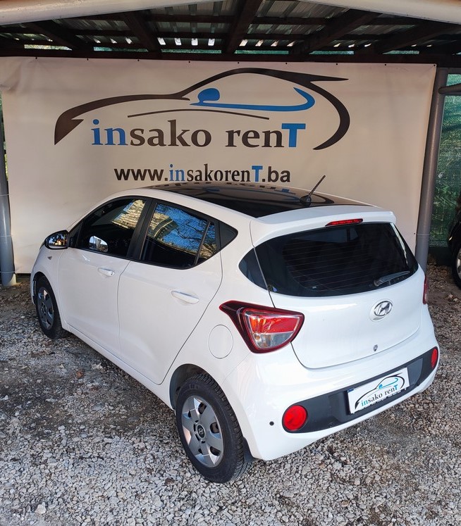 HYUNDAI i10  A/T rent a car