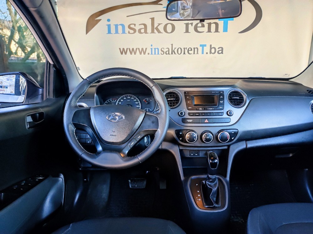 HYUNDAI i10  A/T rent a car